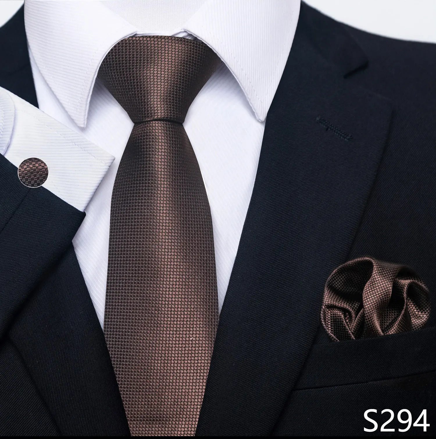 Men's tie, tie and button set of the highest quality.